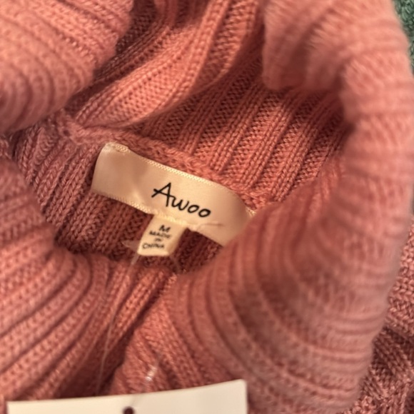 Awoo stripped ribbed cropped turtleneck NWT M - Picture 5 of 10